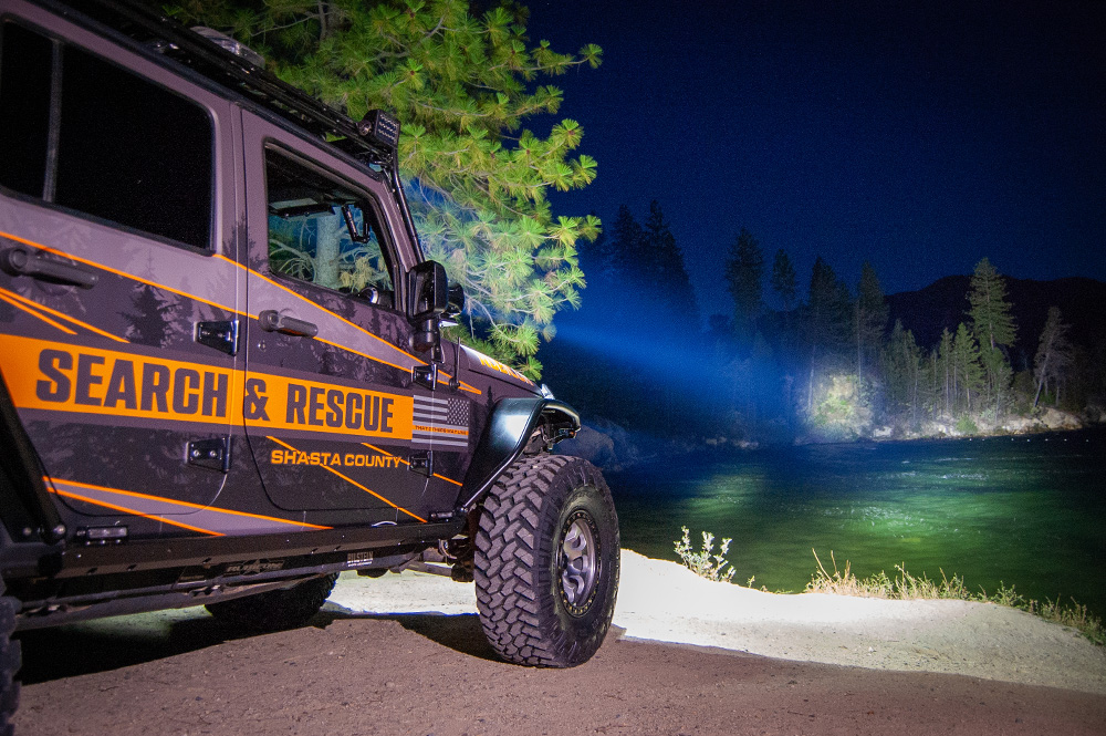 search & rescue vehicle with golight